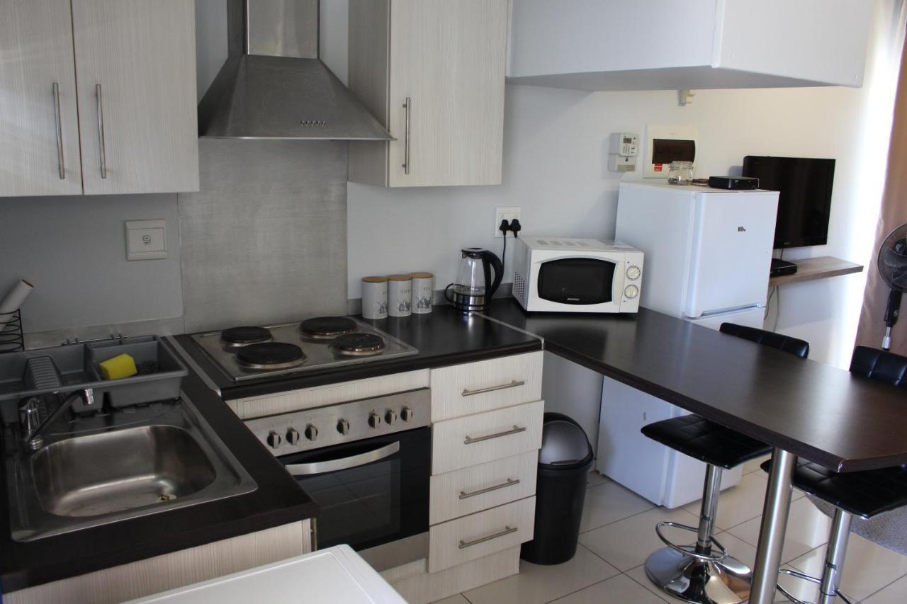 Abigail'S Studio Apartment @ Trift Tower Windhoek Exteriör bild